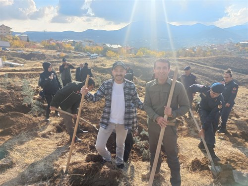 İlçemizde Milli Ağaçlandırma Günü Kapsamında Fidan Dikimi Gerçekleştirildi